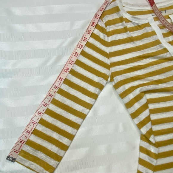 LOFT Linen Women’s V Neck Yellow/cream Striped 3/4 Sleeve Top XS.EUC - Picture 7 of 12